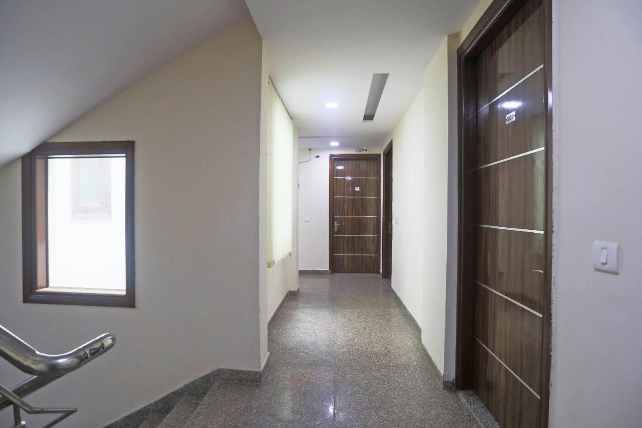 Hotel Rampal Palace Nuova Delhi Esterno foto