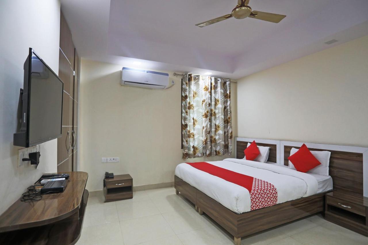 Hotel Rampal Palace Nuova Delhi Esterno foto